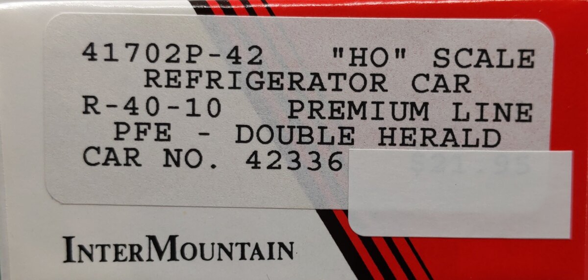 InterMountain 41702P-42 HO Pacific Fruit Express Refrigerator Car Kit (#42336)
