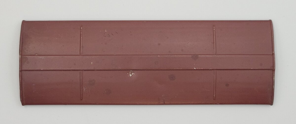 Lionel 655-4 O Gauge Brown Cattle Car Roof with Small Chips in Paint