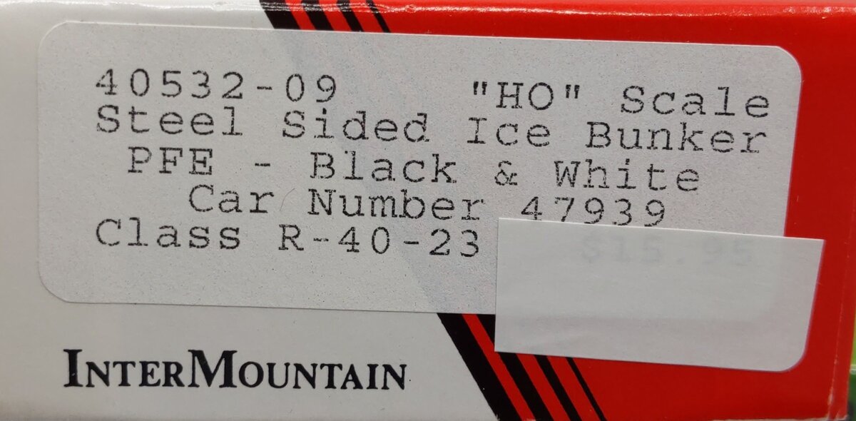 InterMountain 40532-09 HO Pacific Fruit Express Steel Sided Ice Bunker Car Kit