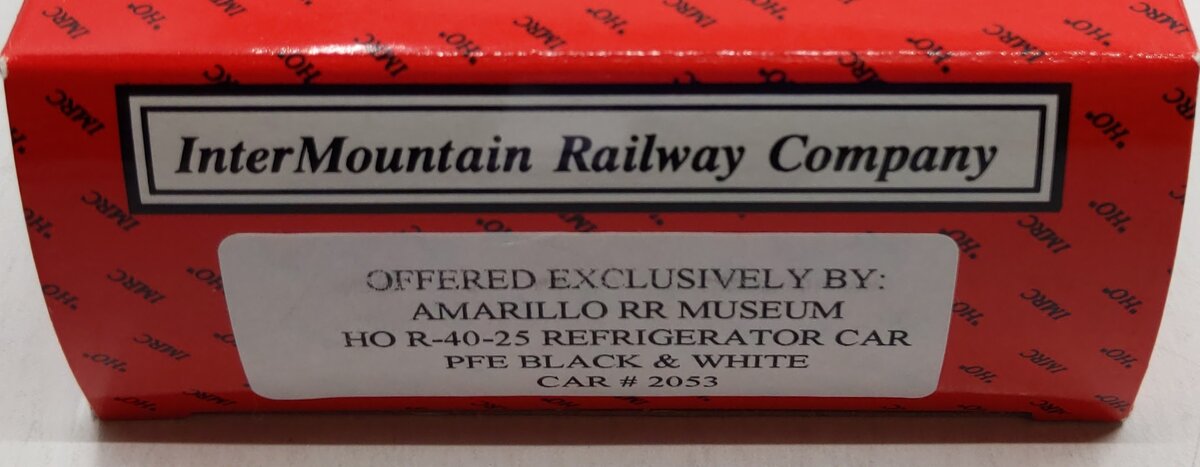 InterMountain 2053 HO Pacific Fruit Express Black/White Refrigerator Car R40-25