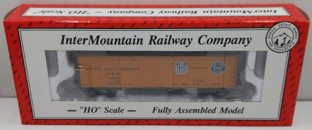 InterMountain 3330 HO Pacific Fruit Express Black/White Refrigerator Car R40-25