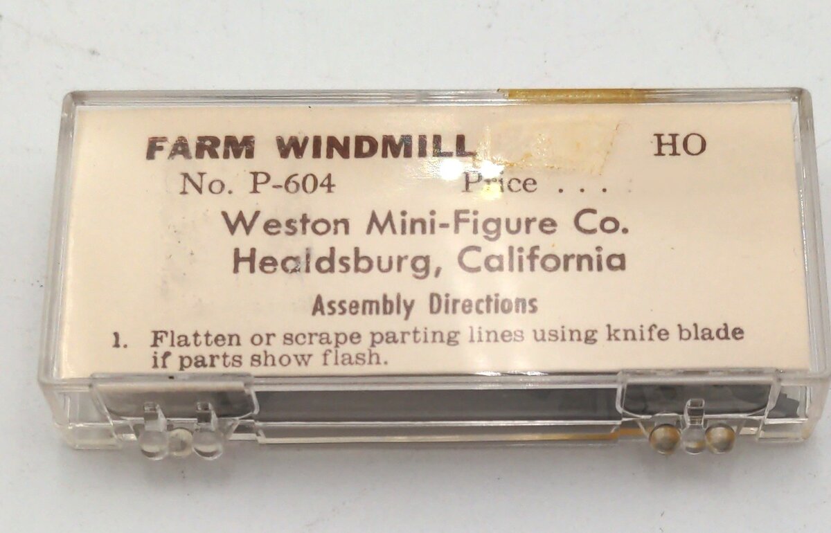 Weston P-604 Farm Windmill Plastic