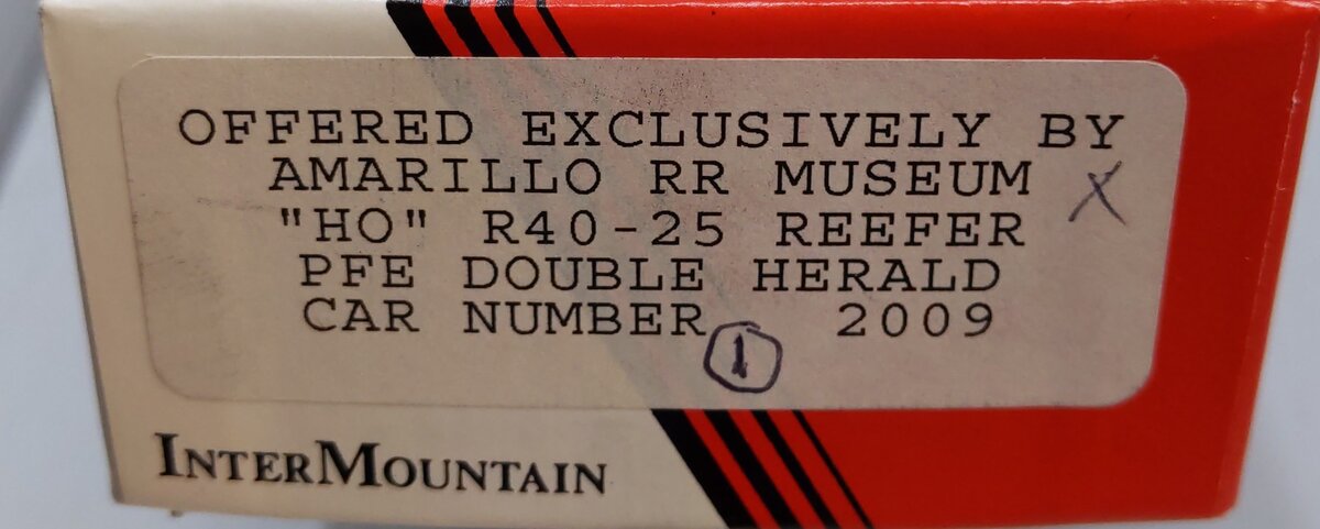 InterMountain 2009 HO Pacific Fruit Express R40-25 Reefer Double Herald Car Kit
