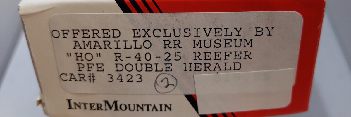 InterMountain 3423 HO Pacific Fruit Express R-40-25 Reefer Double Herald Car Kit