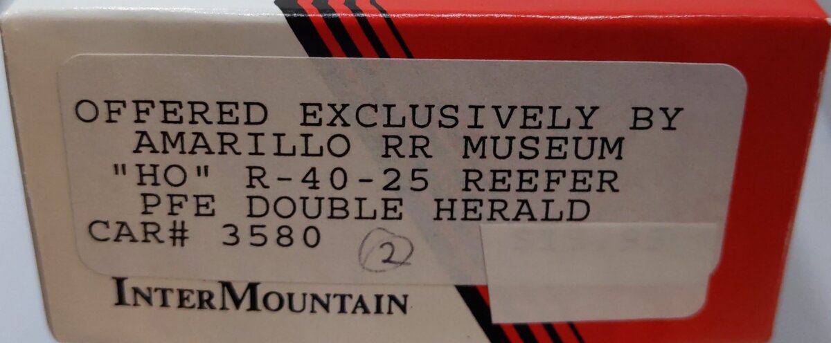 InterMountain 3580 HO Pacific Fruit Express R-40-25 Reefer Double Herald Car Kit