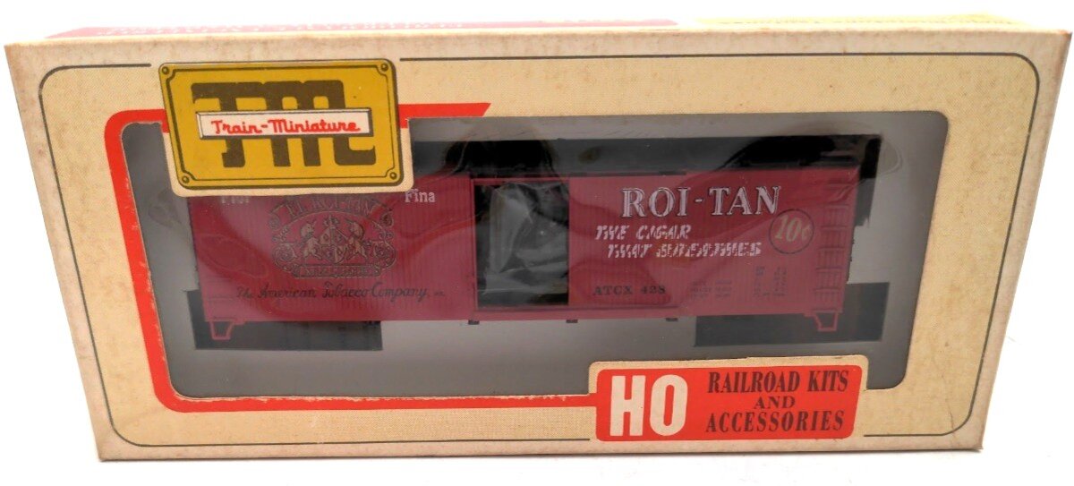 Train Miniature 2033 HO Scale Tobacco Road Series Railroad Box Car Kit