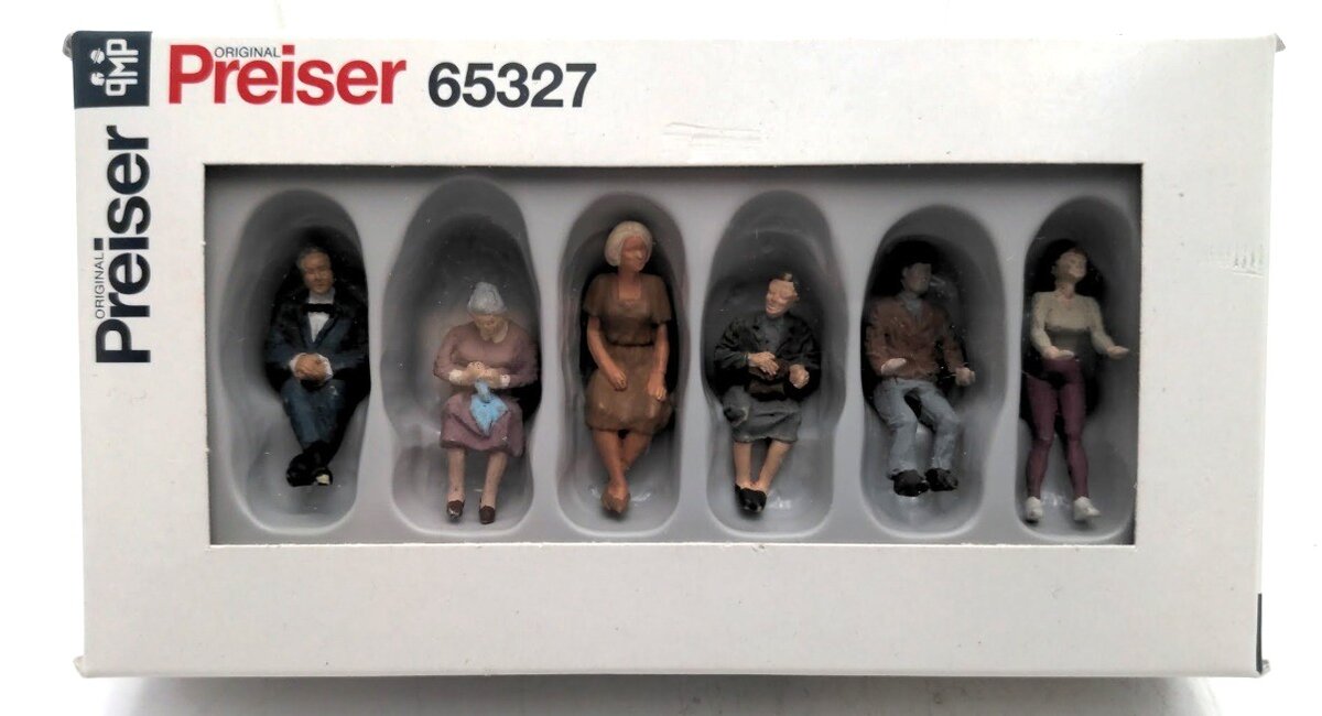 Preiser 65237 O Seated People Figures 4 Senior and 2 Youngs (Set of 6)