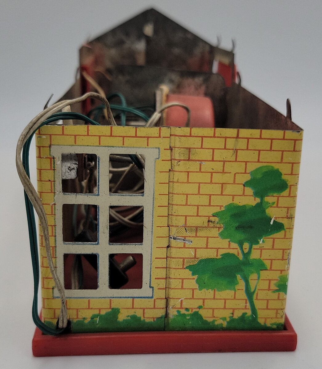 Marx 081424 Prewar Yellow Tinplate HO Whistle Station with Wiring - Incomplete