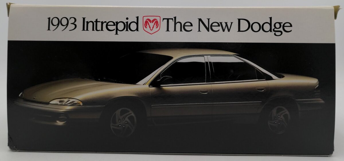 Brookfield 1993 1:24 Silver Intrepid The New Dodge Limited Edition
