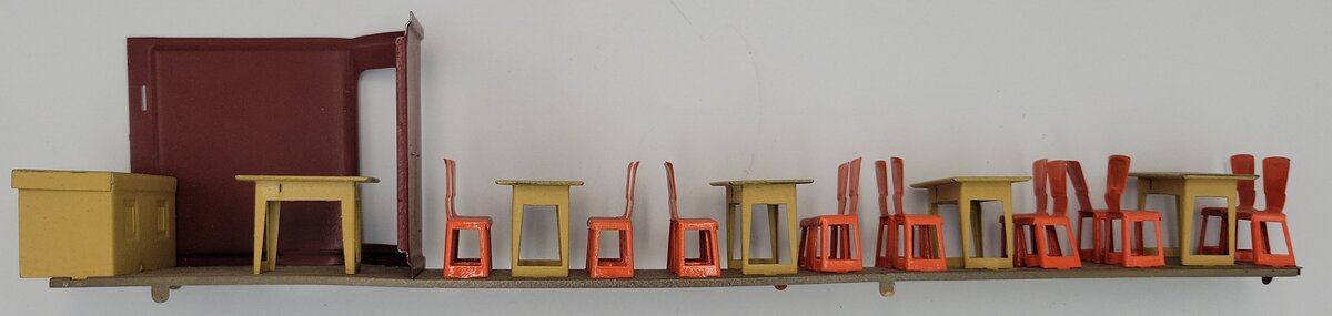 Acme 1230-05 Standard Gauge Repainted Tinplate Dining Car Interior