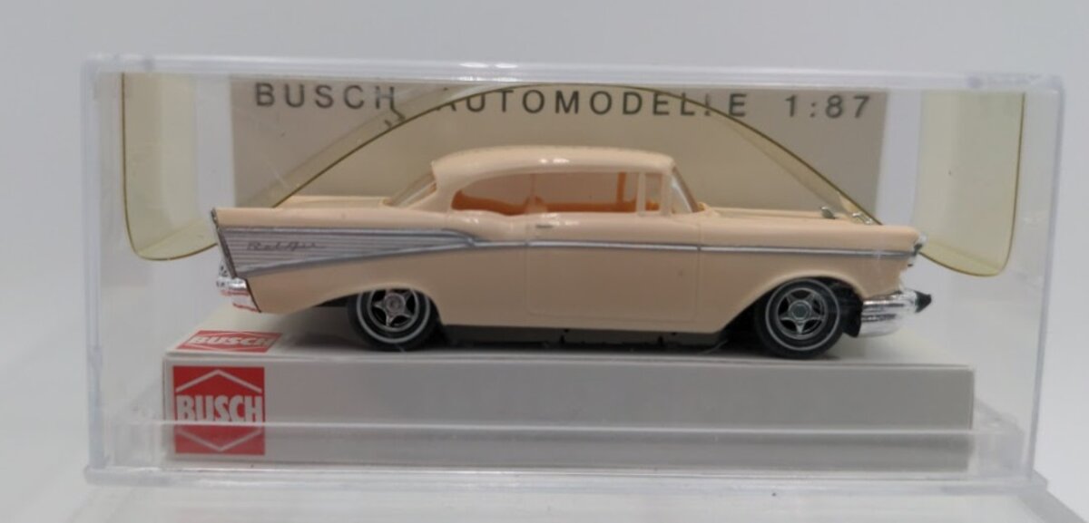Busch 45003 HO Cream With Details in Gray 57' Chevy Bel Air