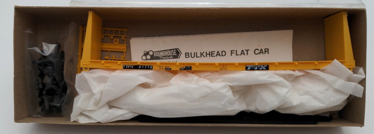 Roundhouse 1320 HO Scale TTX 60' Bulkhead Flatcar Road # 81778 Kit