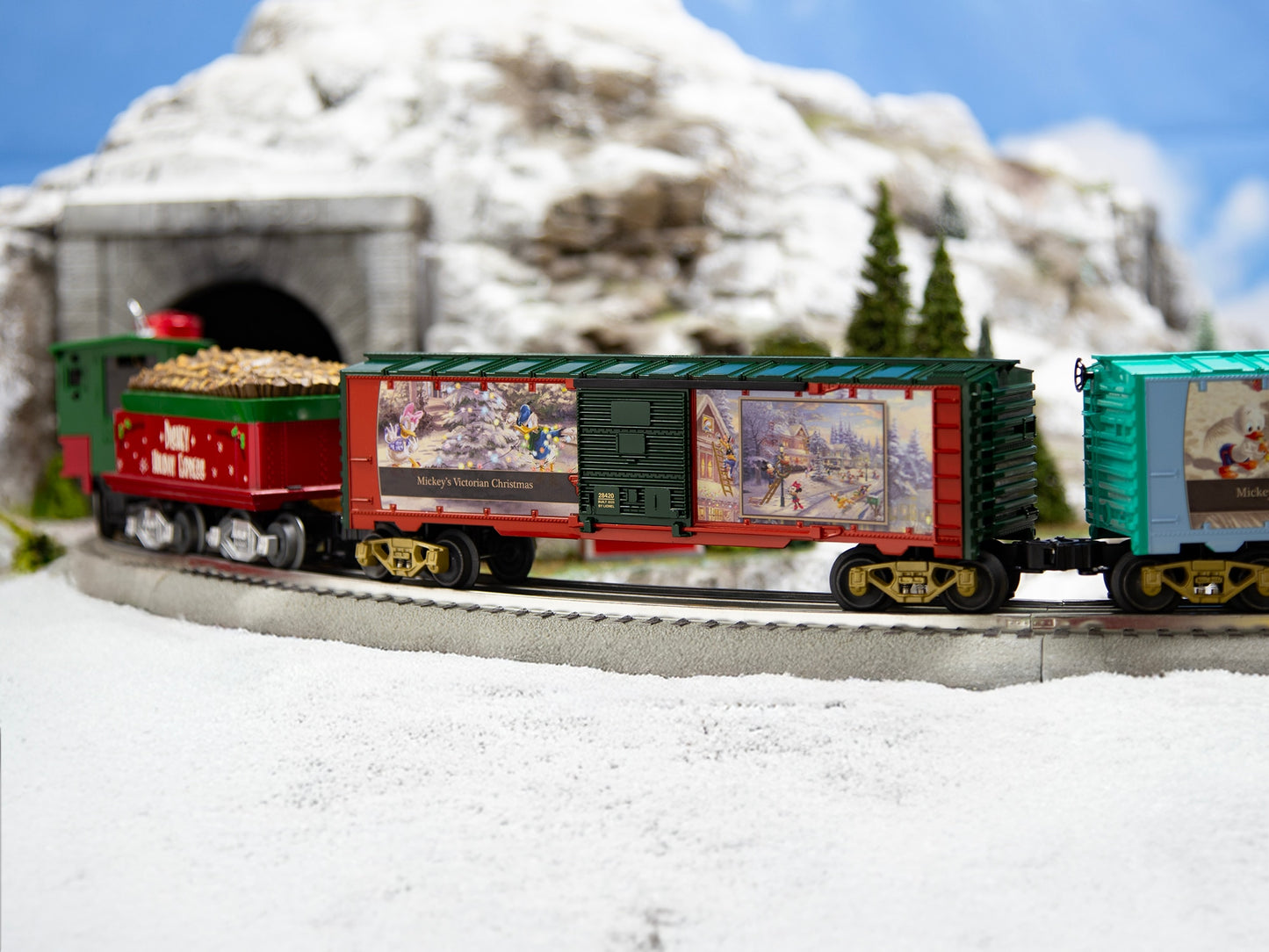 Lionel 2528420 O Thomas Kinkade - Disney Mickey's Victorian Christmas Boxcar
