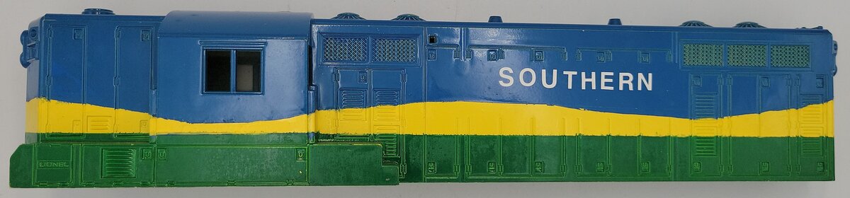 Lionel 2328-5 Southern Green / Yellow / Blue Shell #8774