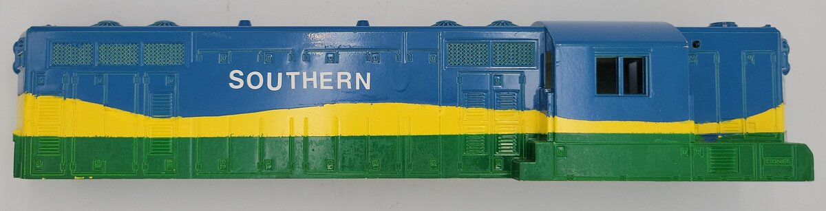 Lionel 2328-5 Southern Green / Yellow / Blue Shell #8774