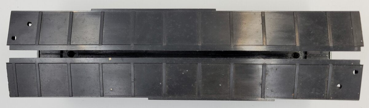 Lionel 6-26995X Black Phenolic Stock Car Shell with Diecast Frame