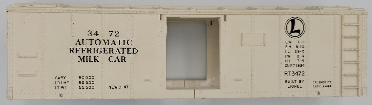 Lionel 3472-61 White Milk Car Shell w/ Operating Hatch and Broken Door Frames