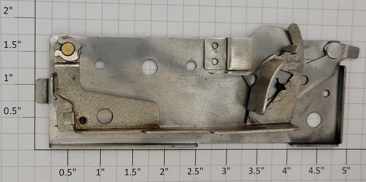 Lionel 3462-94 Milk Car Metal Mechanism Complete without Chute