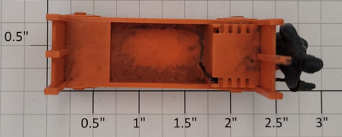 Lionel 356-35 Orange Baggage Cart Truck and Figure