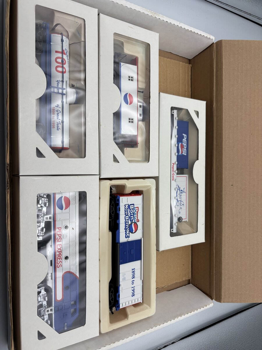 Taylor Sports TS-031 HO Pepsi-Cola Train Set