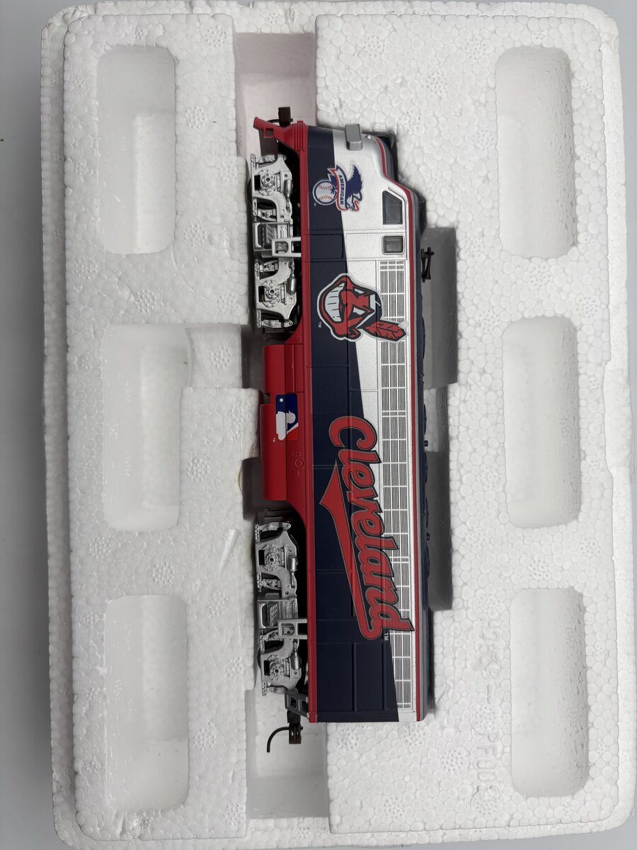Hawthorne Village 14-19117-001 HO Cleveland Indians F7A Diesel Locomotive