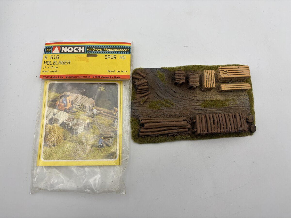 Noch B-616 HO Wood Warehouse With Wood Supply & Wood Deposit