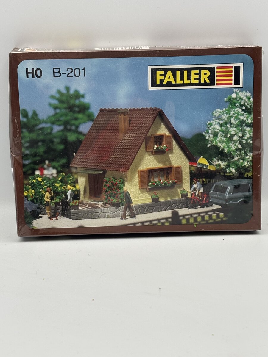 Faller B-201 HO Siedlerhaus Chalet Housing Estate Chalet