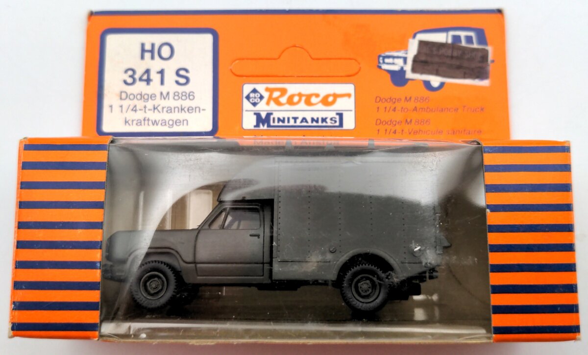 Roco 341S HO Dodge M 886 1 1/4-to-Ambulance Truck