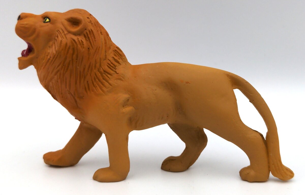 MTH 991202 O Scale Tan Circus Lion Figure