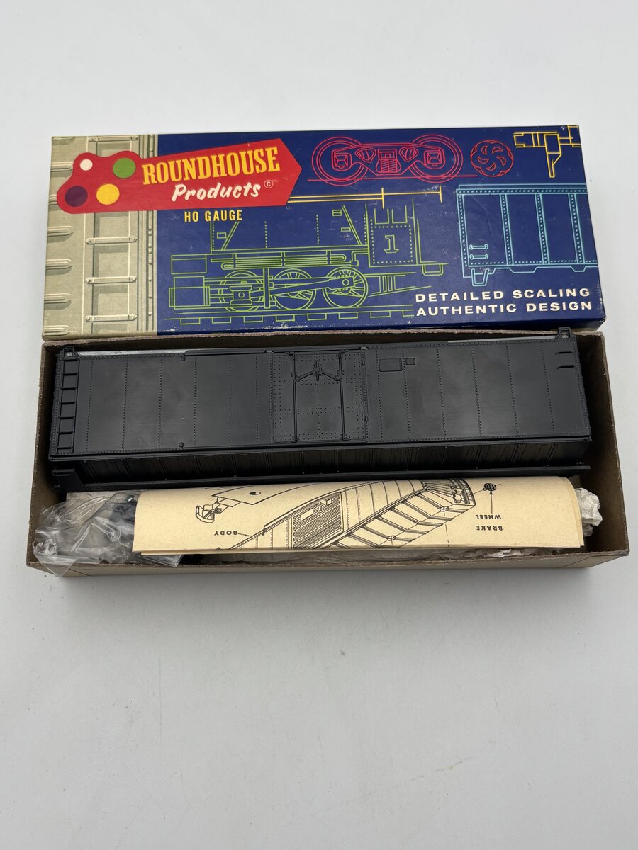 Roundhouse 1250 HO Scale 50' Boxcar Kit Unlettered