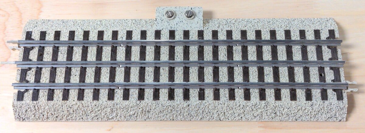 Atlas 1001010 3-Rail 10" Terminal Track Section