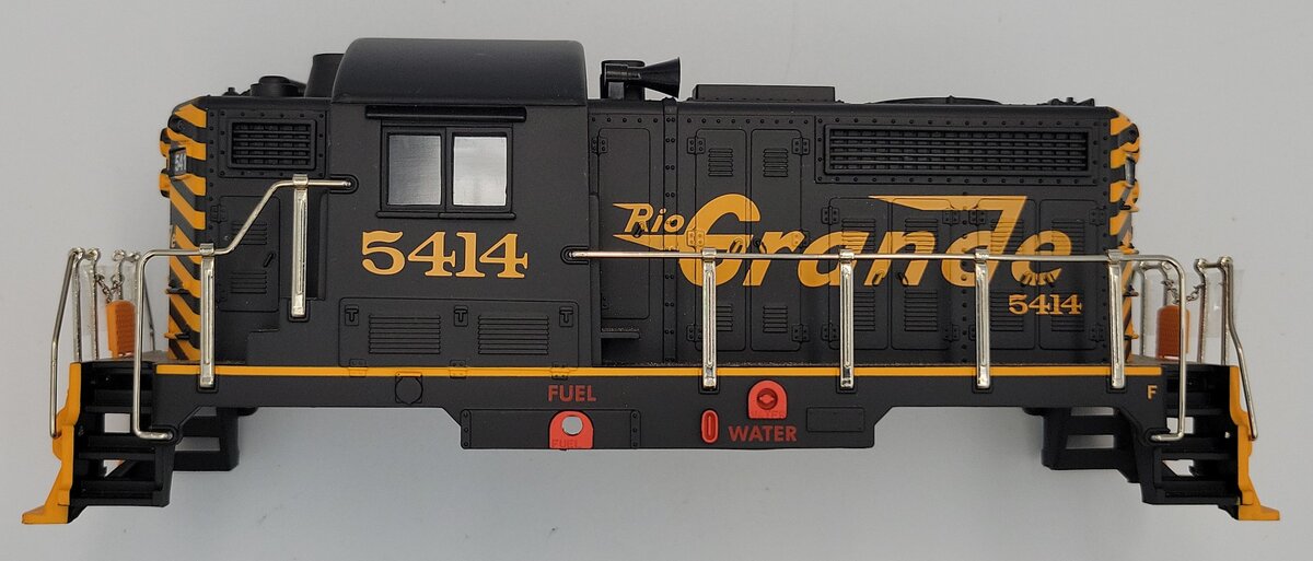 RMT 4442-2 O Gauge D&RGW BEEP Powered Diesel Body Locomotive Shell #5414