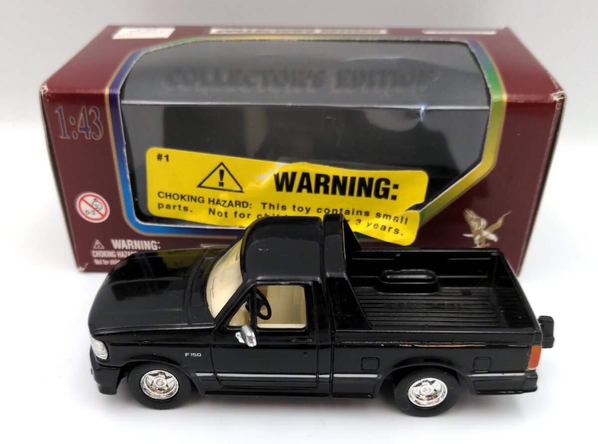 Road Legends 94243 1:43 1995 Ford F-100 Pick Up (Black w/Beige Interior)