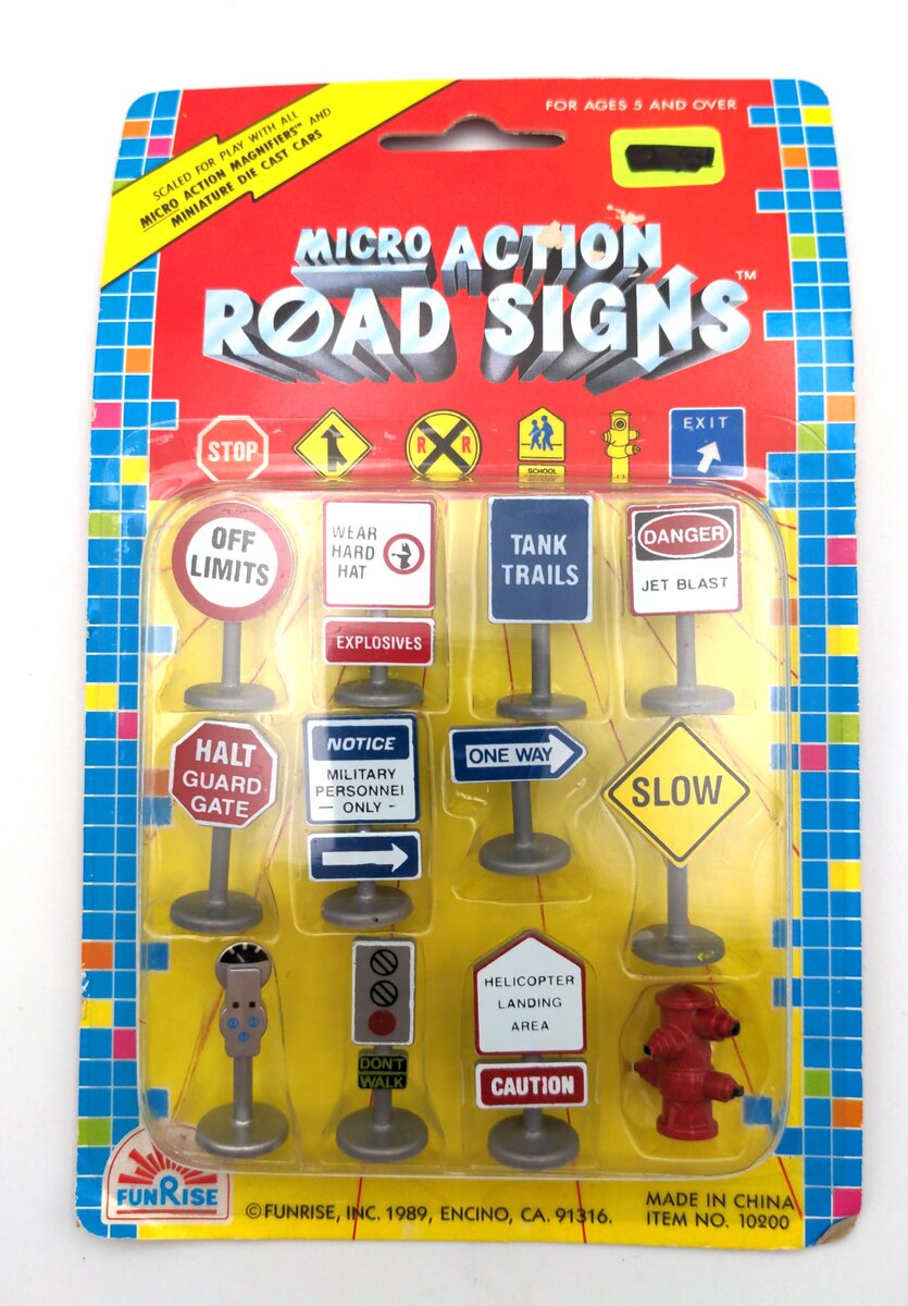 FunRise 10200 1:87 1989 Micro Action Road Signs (Set of 12)