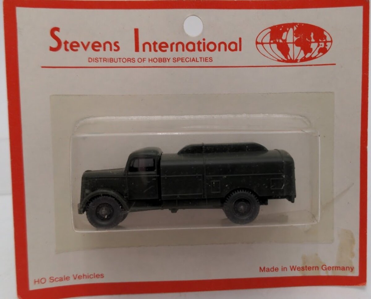 Stevens International 503370 HO Scale Military Green Plastic Truck