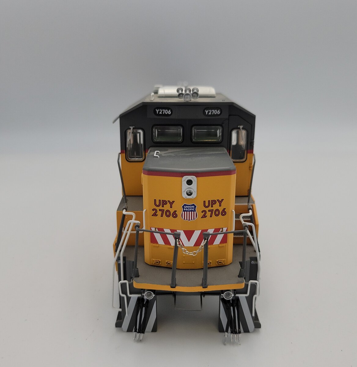 Lionel 2706-1 O Gauge Union Pacific Diesel Legacy Genset Switcher Shell #2706