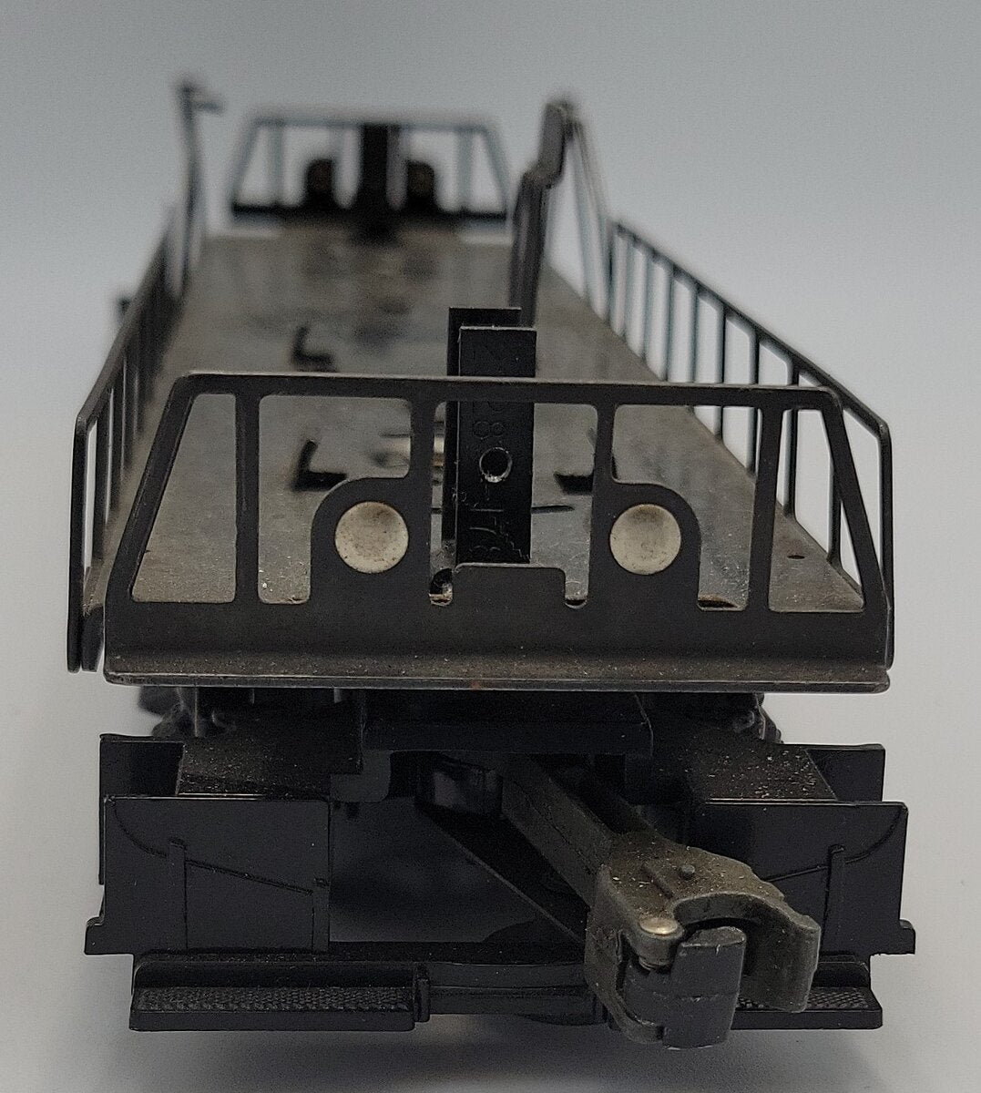 Lionel 8457-10 GP-7 Early Diesel Frame w/ Operating Coupler Trucks and Trim