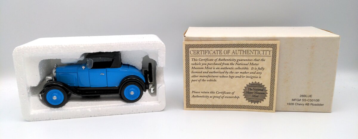 National Motors Museum Mint SS-C5010B 1:32 Blue 1928 Chevy AB Roadster