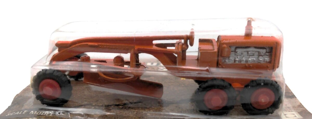 Acme 8101/6 1:64 By Product of Universal Orange Caterpillar Diecast Grader