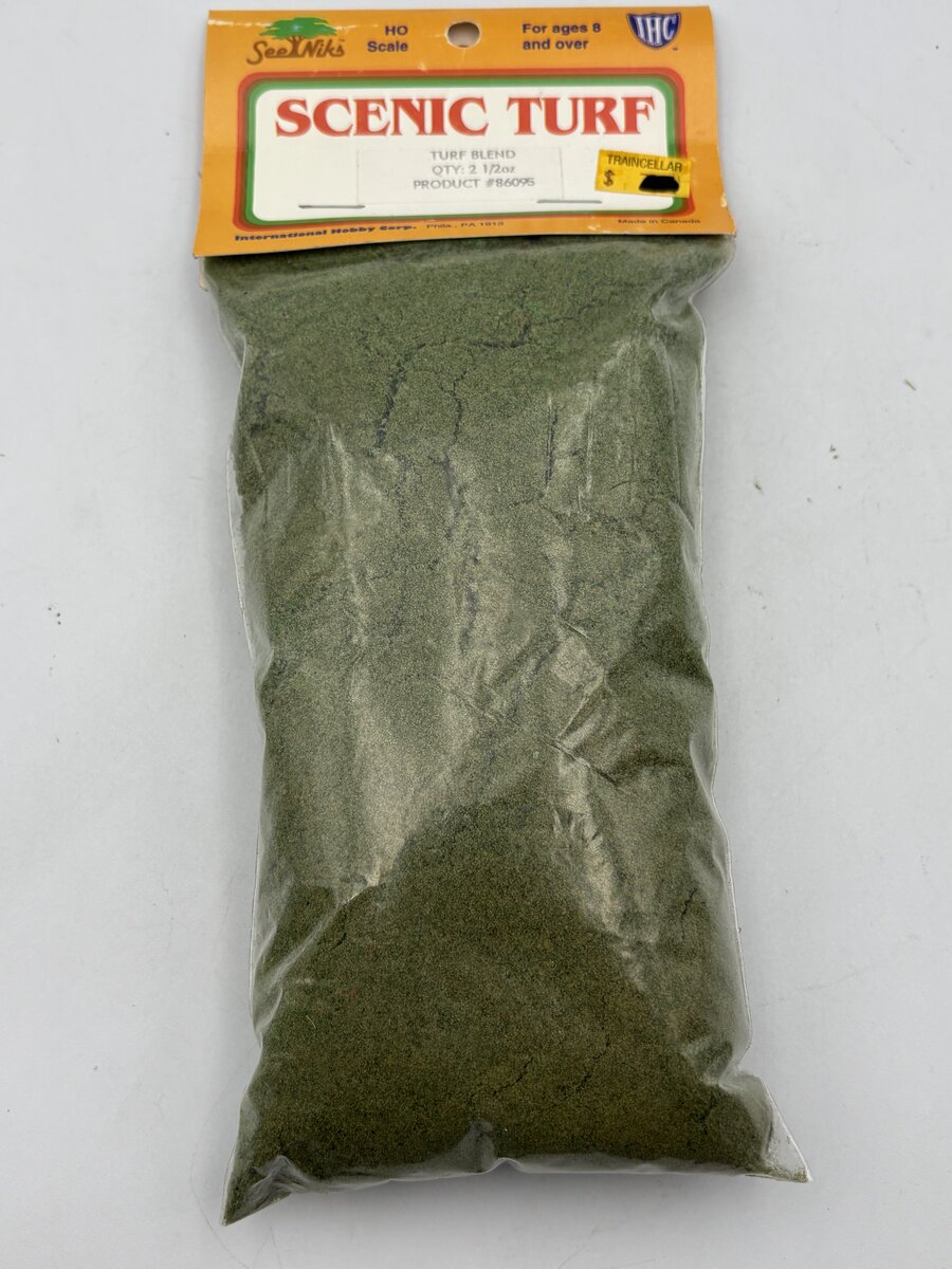 IHC 86095 HO Scale Scenic Turf, Turf Blend Green 2 1/2oz