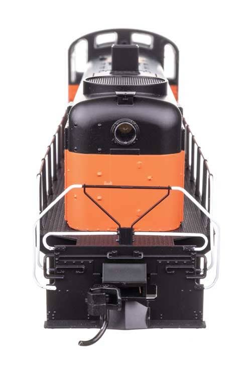 Walthers 910-10715 HO Milwaukee Road Alco RSC-2 Diesel Locomotive DC #592