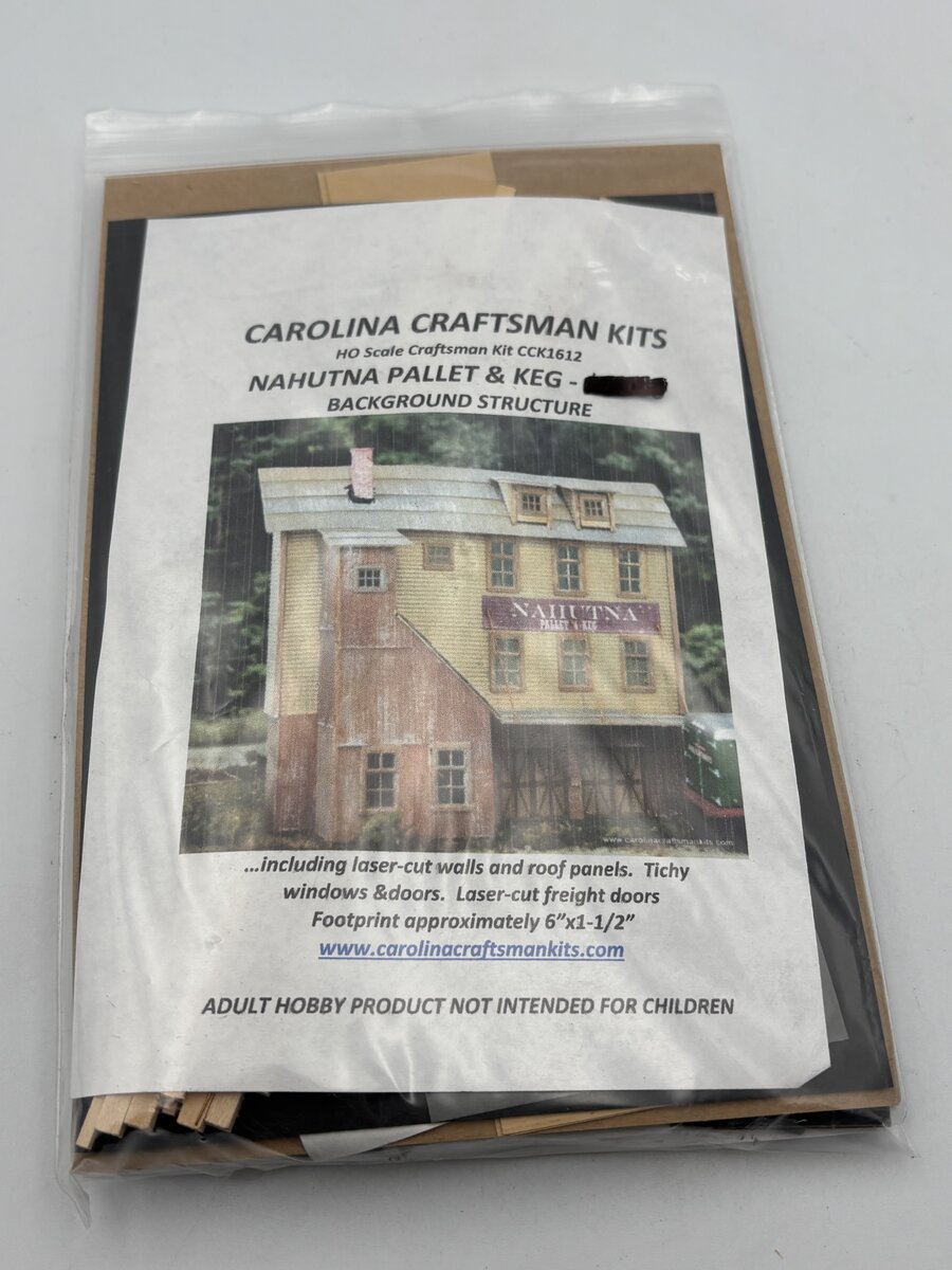 Carolina Craftsman CCK1612 HO Scale Nahutna Pallet & Keg Build Kit