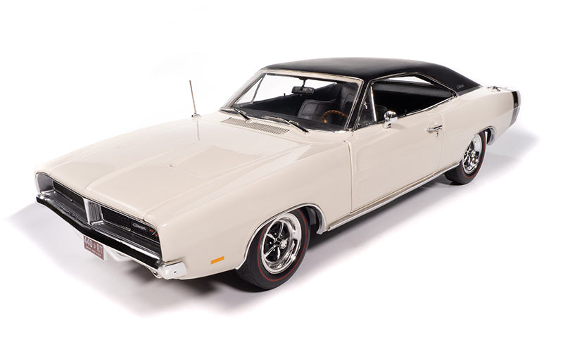 American Muscle 1352 1:18 1969 Dodge Charger R/T Car Diecast Model