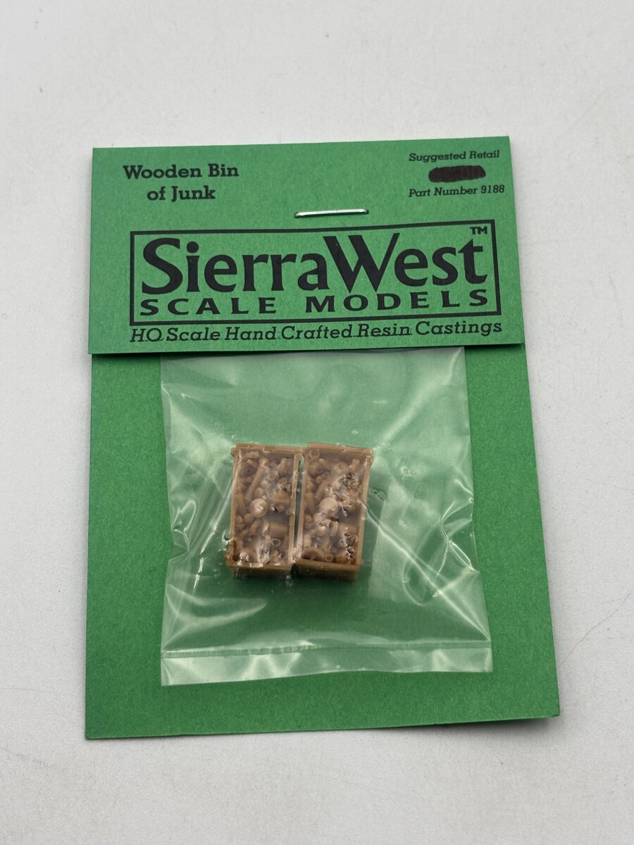 Sierra West 9188 HO Scale Wooden Bin Of Junk