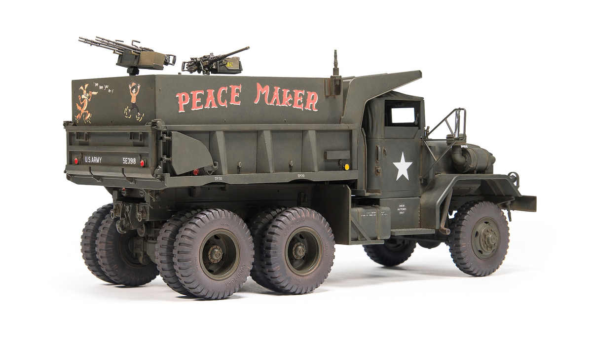 AFV Club AF35351 1:35 U.S M51A2 5-ton Dump Gun Truck Plastic Model Kit