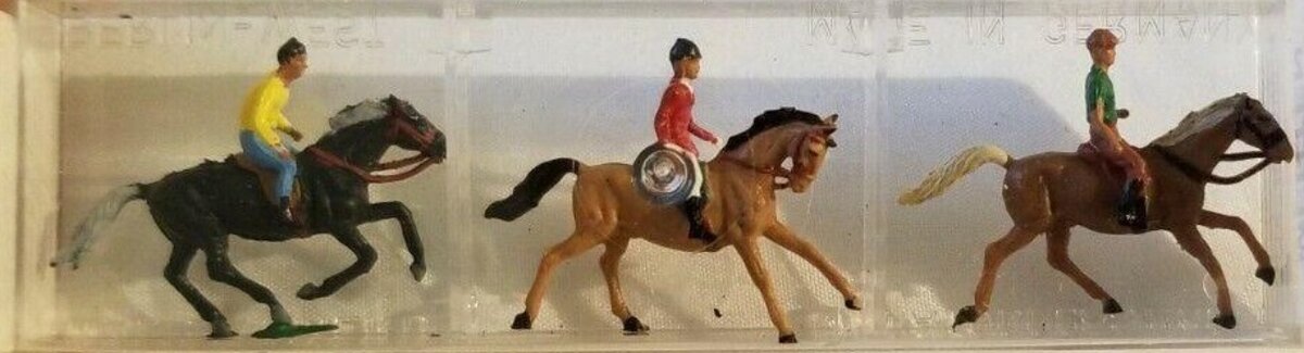 Merten 1008/B HO Scale Mini Figures Riding School Mounted Riders (Set of 3)