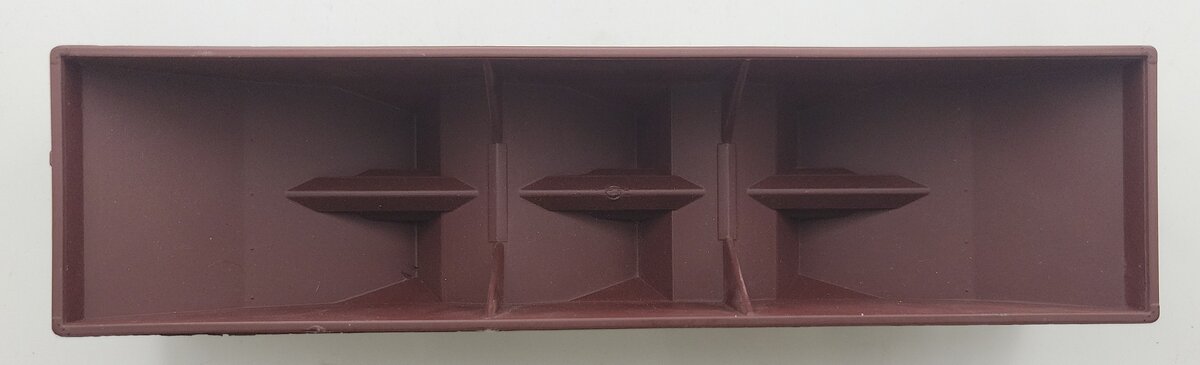 Des Plaines Hobbies DPS15092 S Conrail 3-Bay Brown Hopper Shell