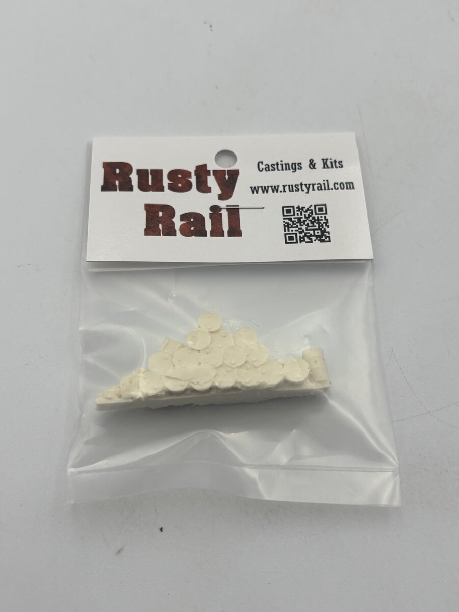 Rusty Rails HO Scale Drums, Barrels, & Crates Junk Pile Castings Resin Kit