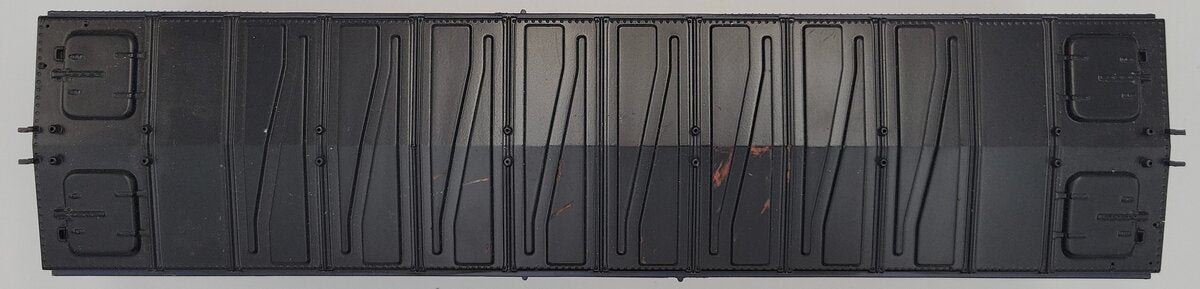 MTH 20-94210-1 O Gauge New Haven Operating Reefer Car Shell with Trim