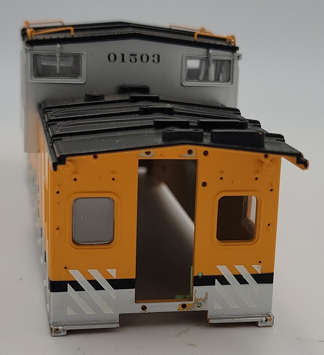 Atlas 3001259-1 O Gauge Wide Vision Rio Grande Caboose Shell without Trim